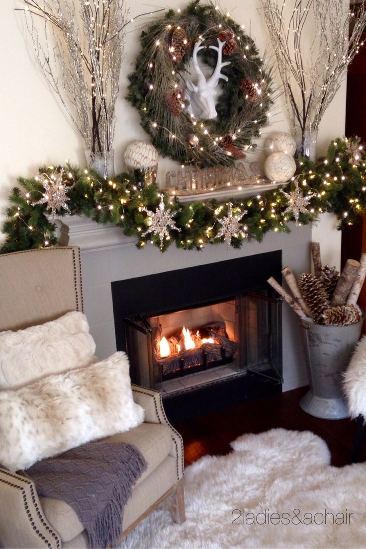 Christmas Fireplaces Decor 51 - Fireplace Mantel Décor Styles For The Christmas Season