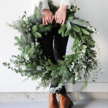 Diy Christmas Wreaths 26 214x214 - 39+ Of The Best DIY Christmas Wreath Ideas