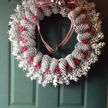 Diy Door Wraths 10 214x214 - 40+ Best DIY Fall Wreath Ideas for Your Front Door