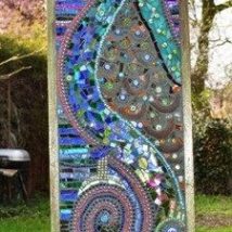Diy Garden Mosaics Projects 17 214x214 - 40+ Unforeseen DIY Garden Mosaics Projects