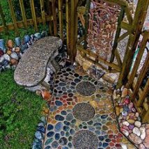 Diy Garden Mosaics Projects 21 214x214 - 40+ Unforeseen DIY Garden Mosaics Projects