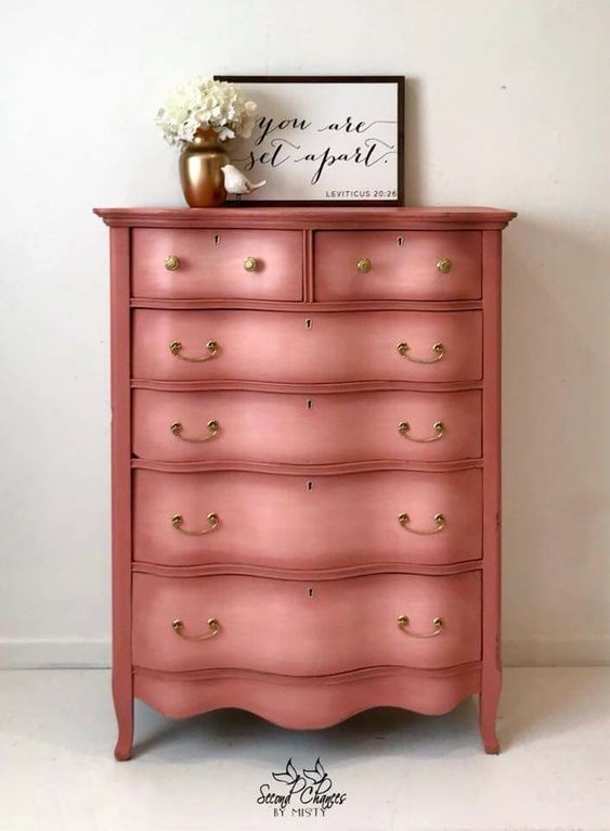 Painted Old Furniture 32 - Phenomenal Painted Old Furniture Ideas