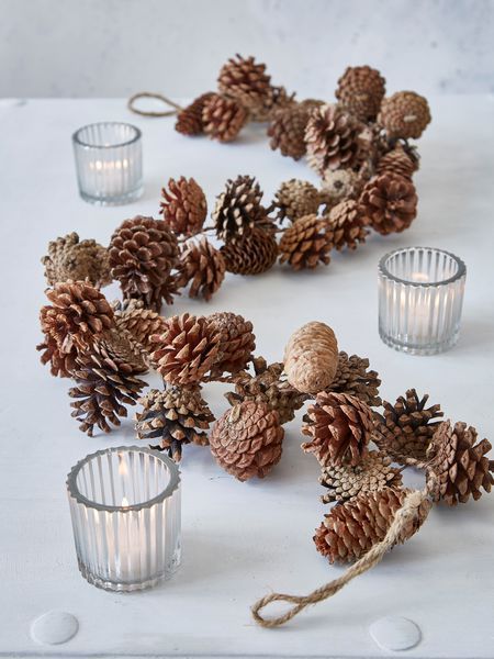 Pine Cone Projects 42 - 44+ Simple DIY Pine Cone Projects Ideas
